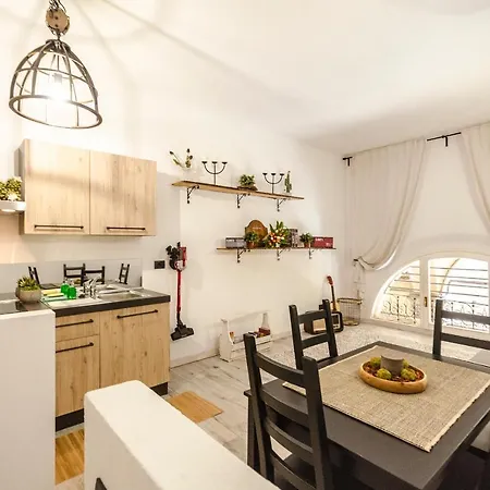 Indipendenza House