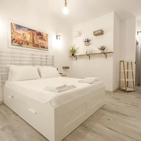 Indipendenza House