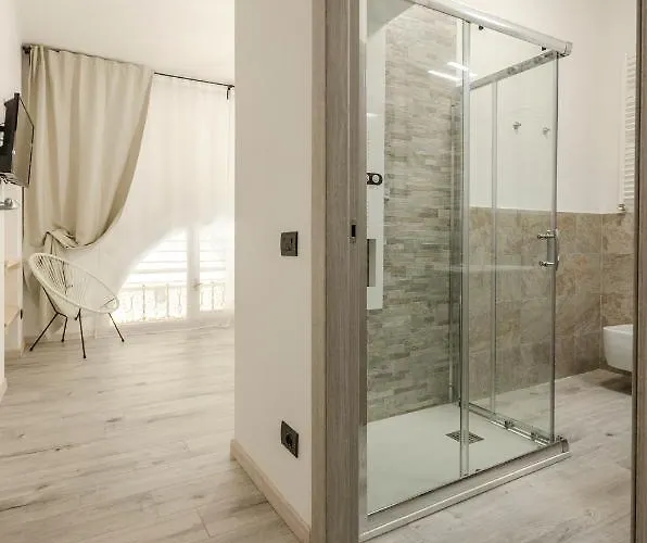 Indipendenza House *