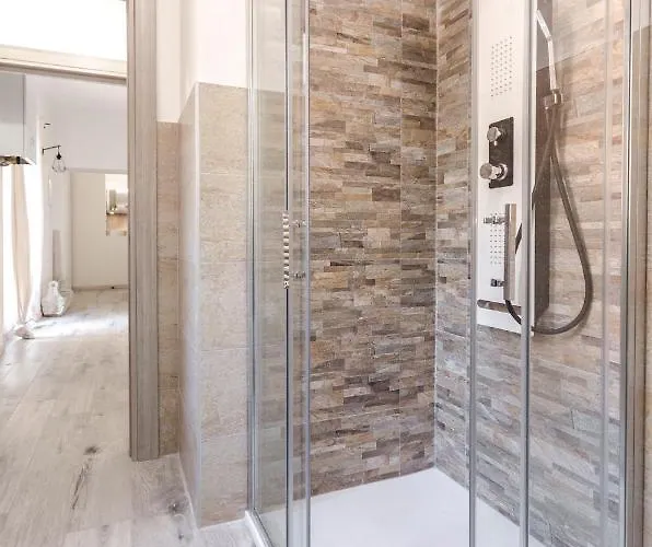 Indipendenza House *