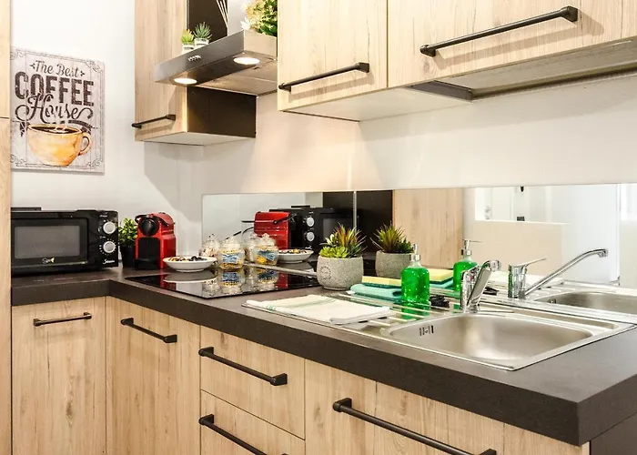 Indipendenza House *